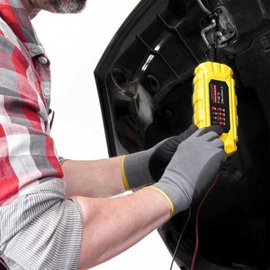 Зарядний пристрій для автомобільного акумулятора Trotec PBCS 2A, 12V, 4-60Ah (4675000001)